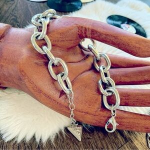 Guess Silver Tone Chainlink Adjustable Bracelet With Triangle Charm